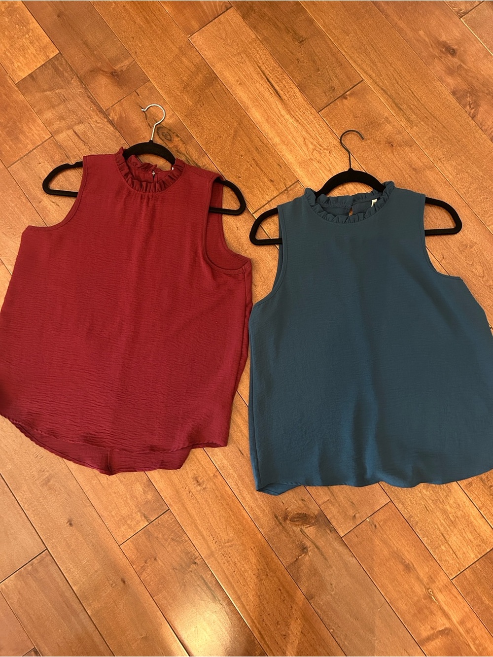 mts Sleeveless Ruffle-Neck Camisoles - Burgundy and Teal